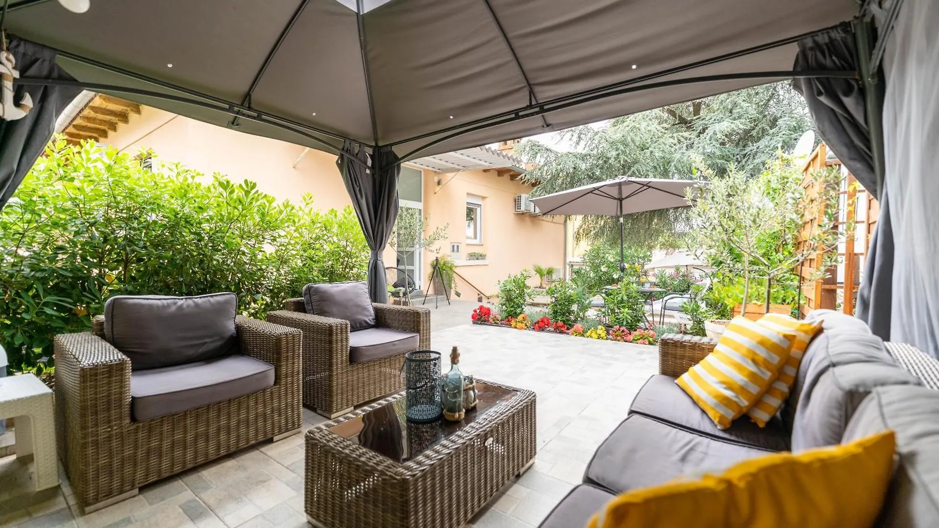 Colosseum Garden Studio Apartments Pula Chorvatsko