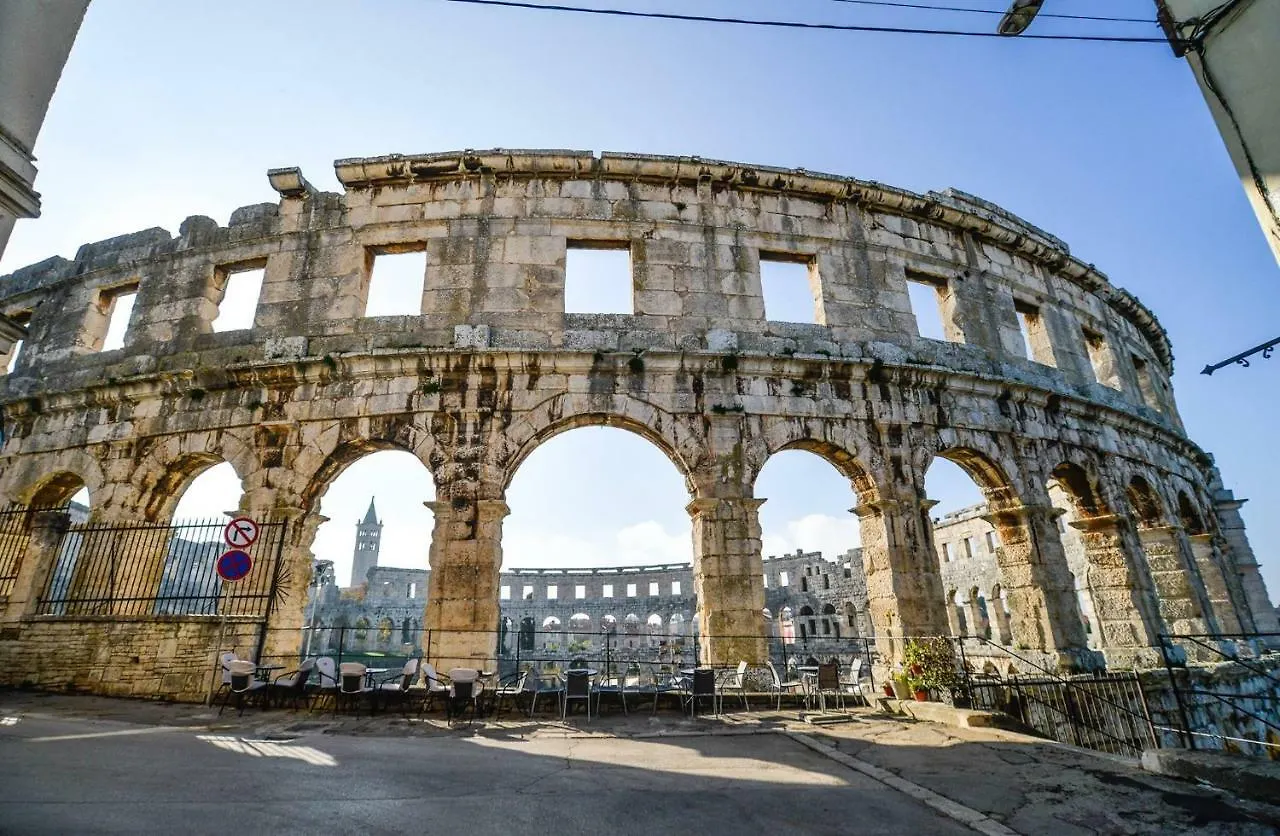 Colosseum Garden Studio Apartments Pula Chorvatsko